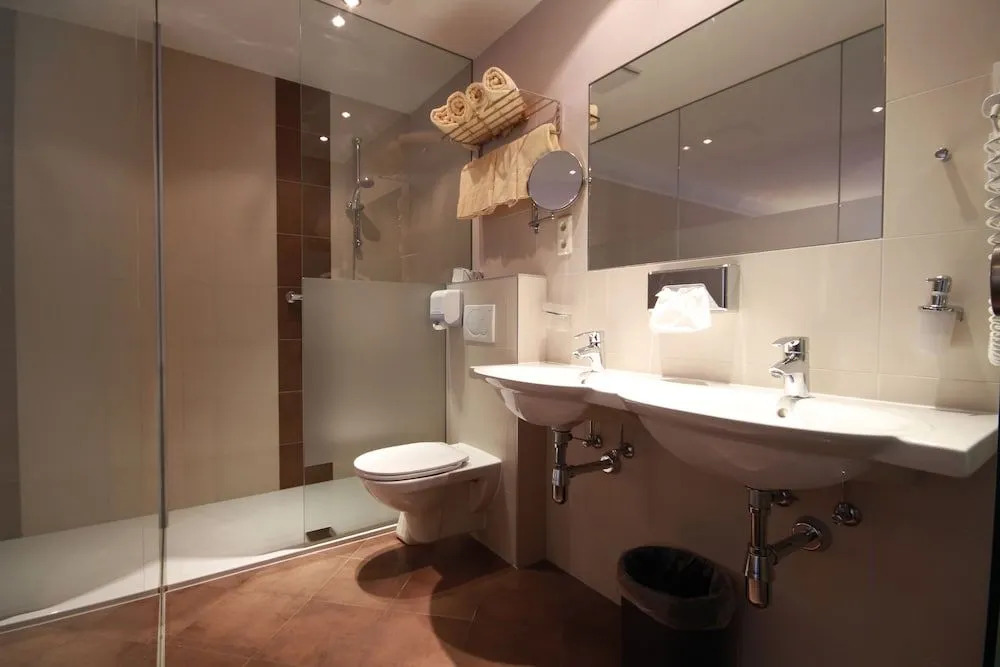 Aktiv Hotel Zur Rose am Brenner