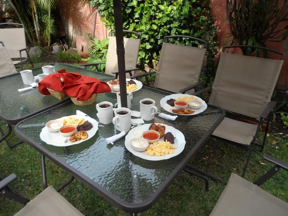 Casa Landivar Hotel