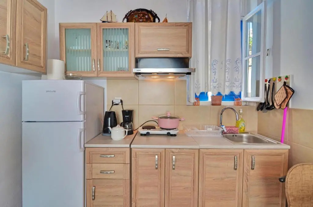 Persephone - Newly Renovated Cycladic Studio