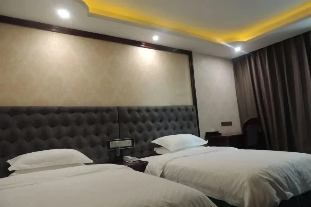 Jiaruisi Hotel