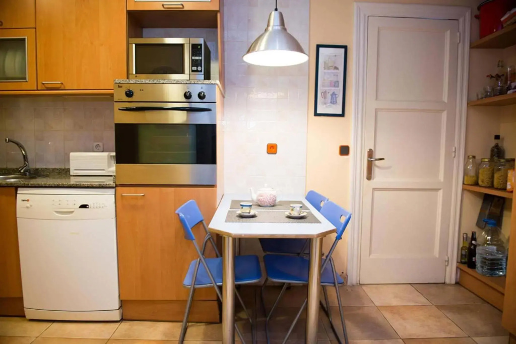 Lovely Apartment at Park Güell