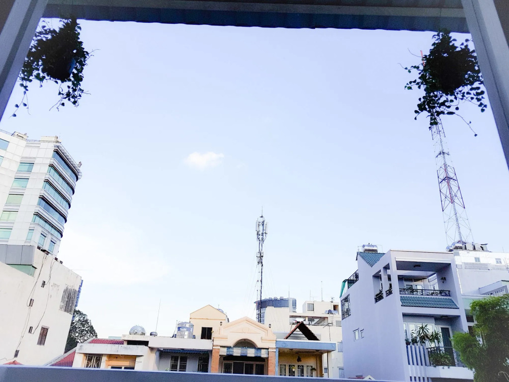 HoLo Fairy House Saigon - Serviced Homestay