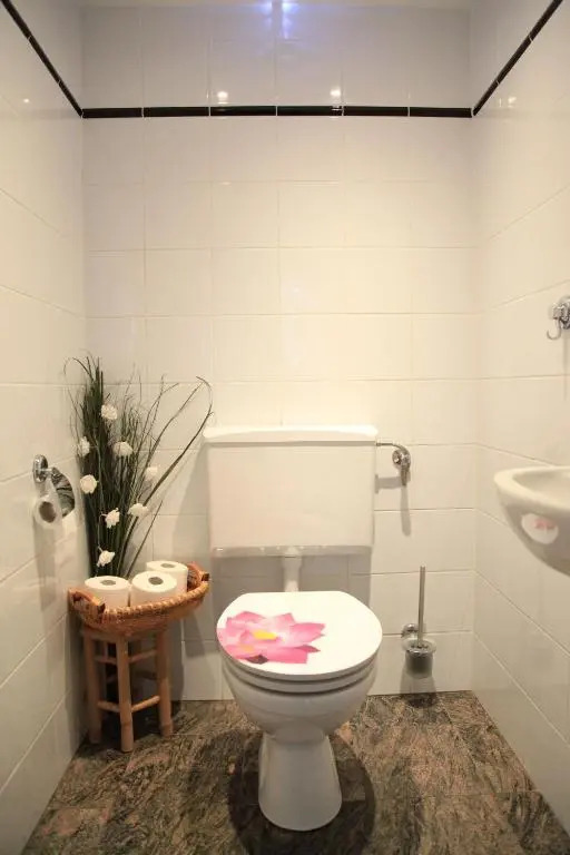 Bezaubernder Bungalow Im Funfseenland Nahe S-Bahn