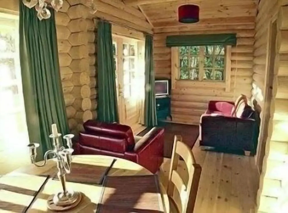BCC Loch Ness Log Cabins