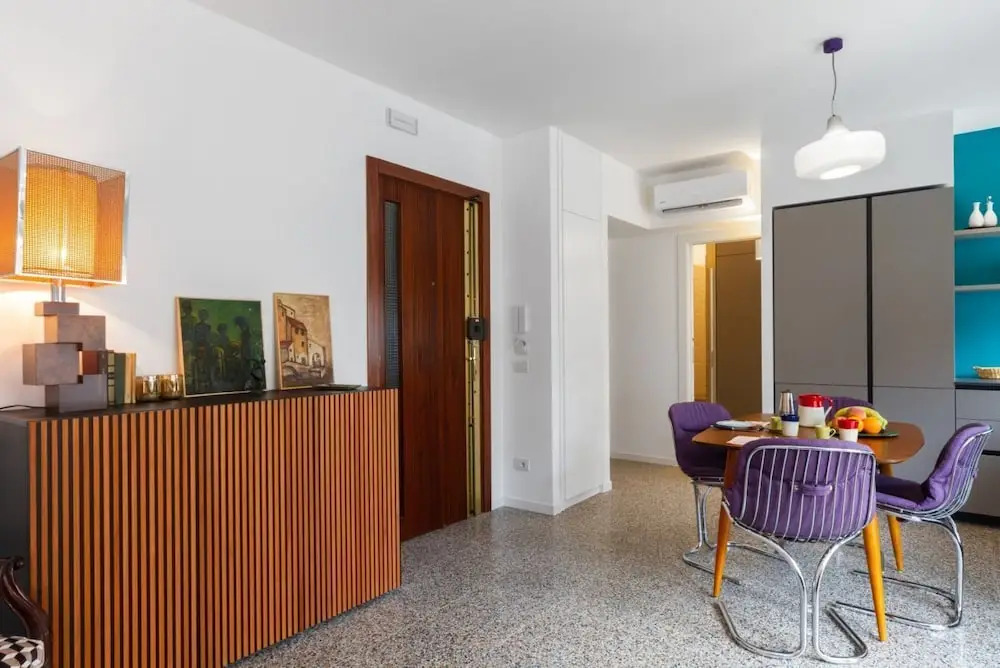 GuestHost - Inner City Apartments