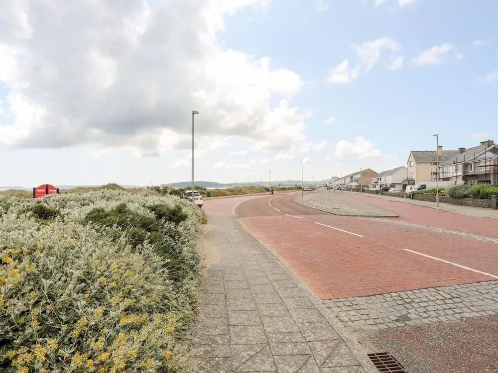 7 Min Y Traeth
