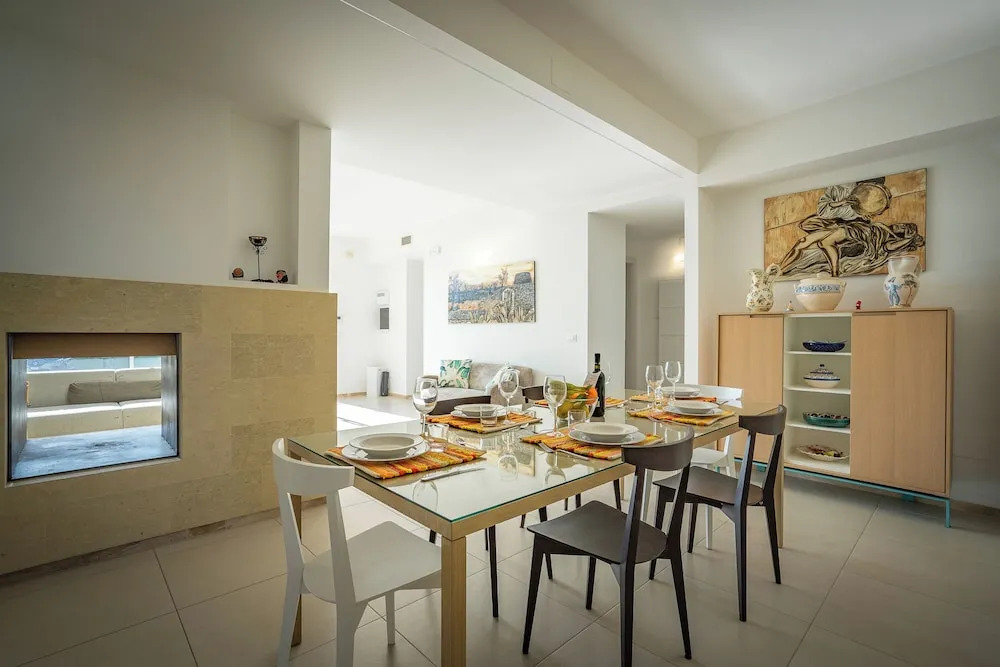 Villa Torricella Pool and Sunny Garden - Happy Rentals