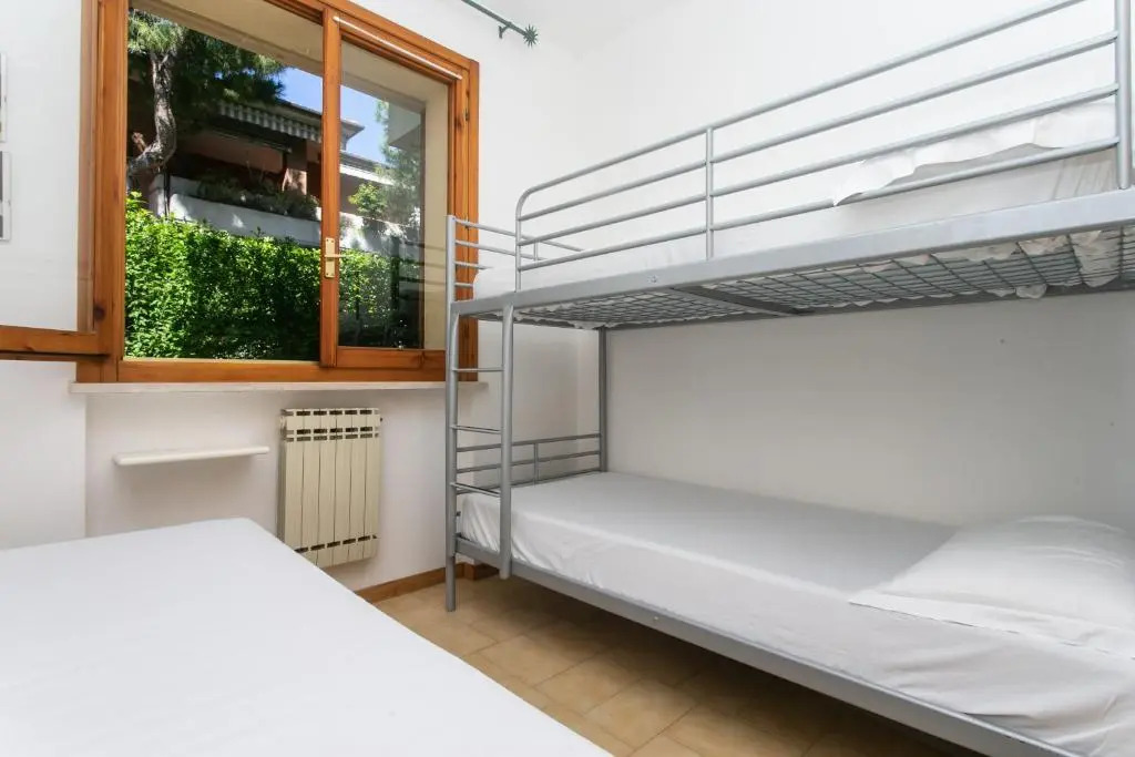 N215 - Numana, trilocale con portico