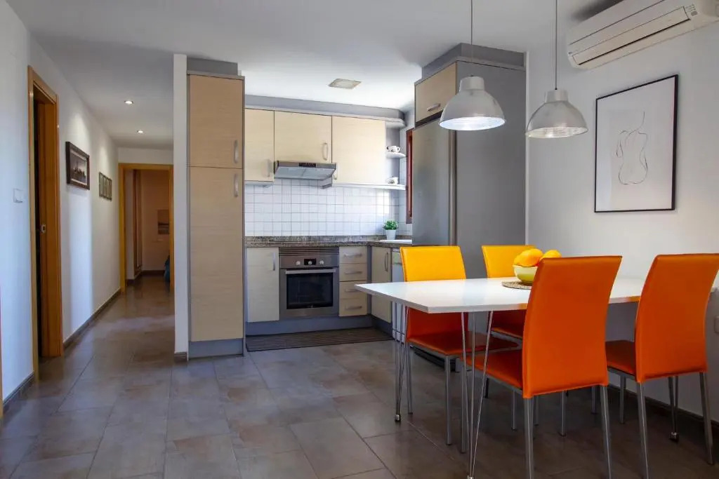 Apartamento a 50 metros de la playa, Luminoso y acogedor