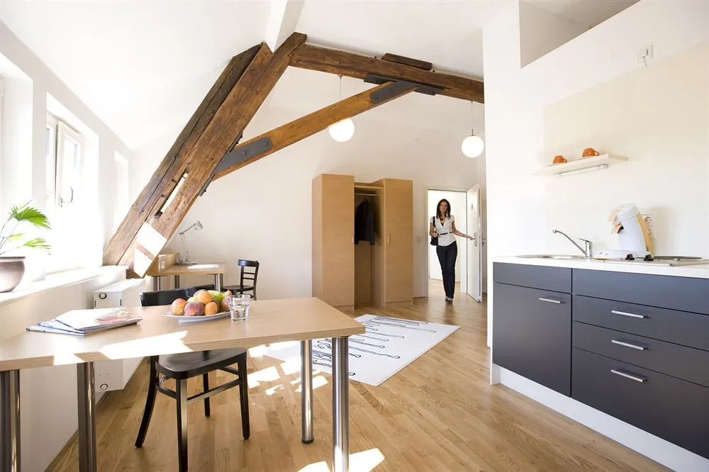 Hotel CampusZwei Komfortable Doppelzimmer & Apartments mit Küche Zentral in Ludwigsburg ideal für Business & Langzeitaufenthalte 24h Check in Kinder bis 14 Jahre übernachten kostenlos