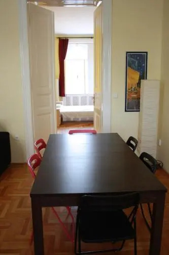 Alessia Apartment City Center
