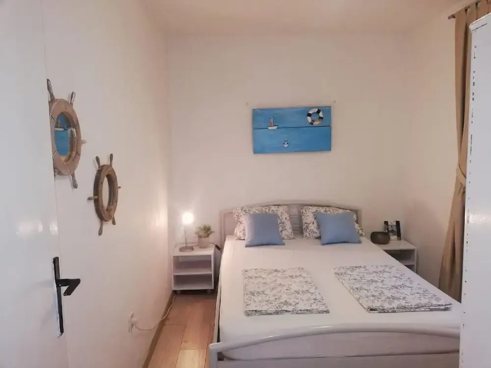 Apartments Mediterranean House - Two Bedroom Apartment With Terrace