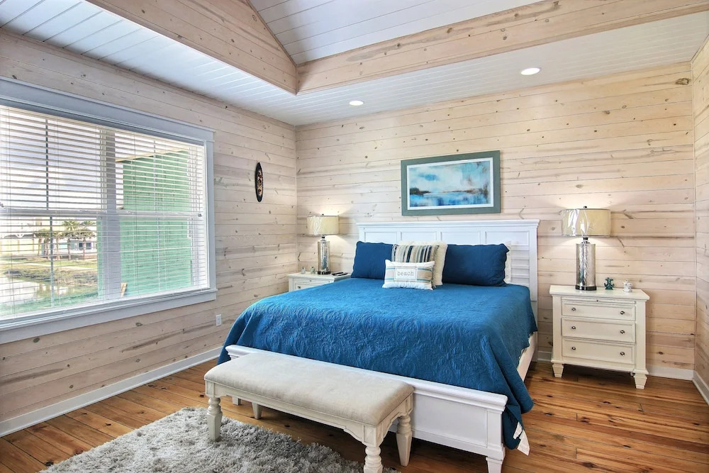 Fin and Feather by Silver Sands Vacation Rentals