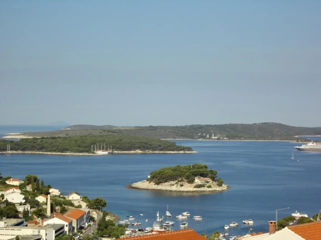 Apartments Marina