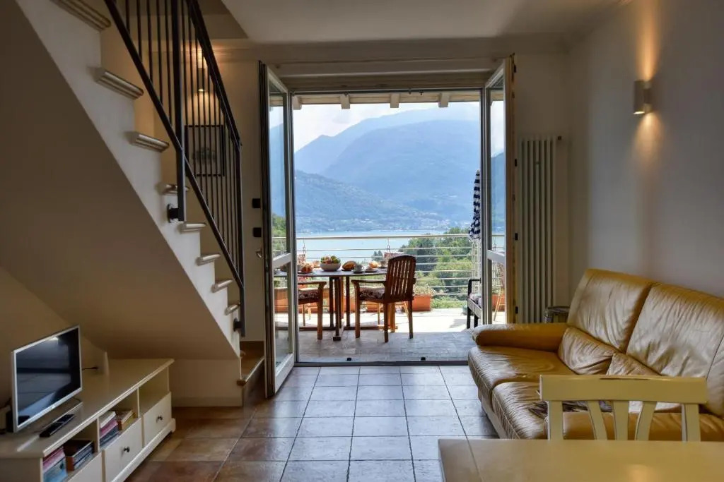 Bello Pianello 2-Bedroom Apartment