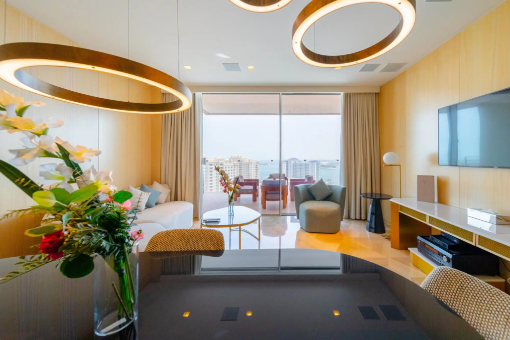 DXB - Five - 41509 - PJ