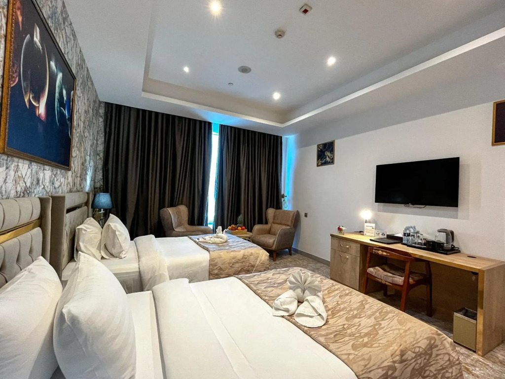 Al Mansour Plaza Hotel