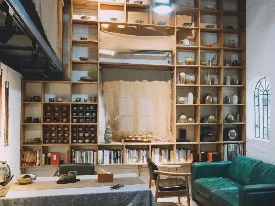 Chunshanwai Guesthouse