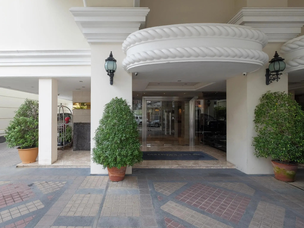 Gullivers Tavern Hotel