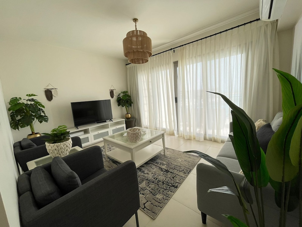 Penthouse 4 Bedrooms Marina2-14LR-305