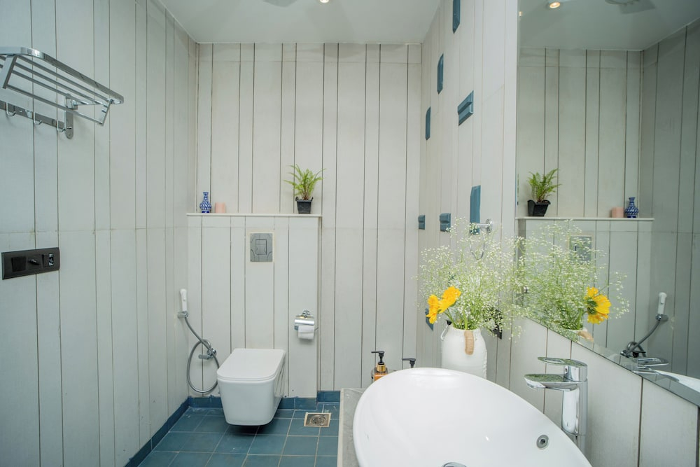 ELIVAAS Prive Suntuarios Casa Iris 4BHK