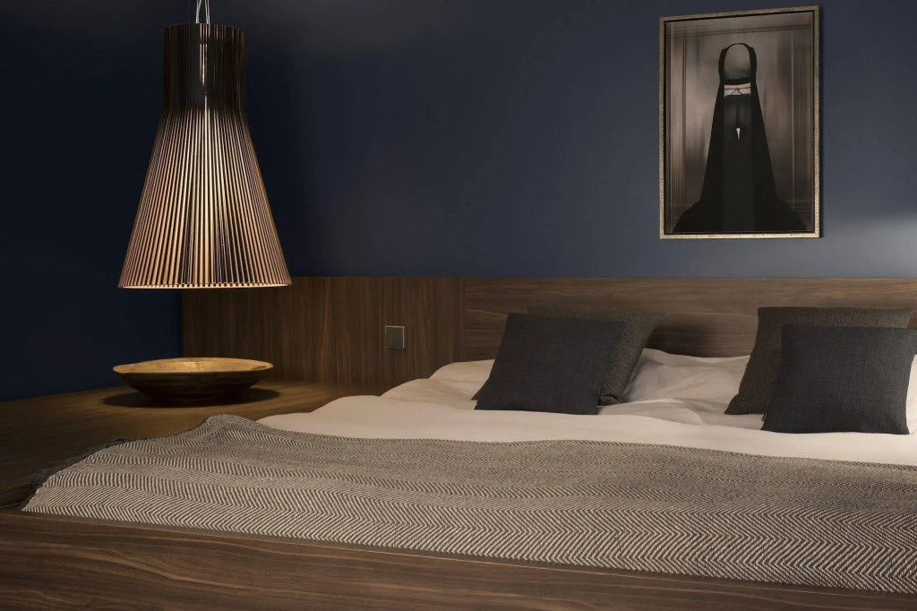 COMMUNE suites