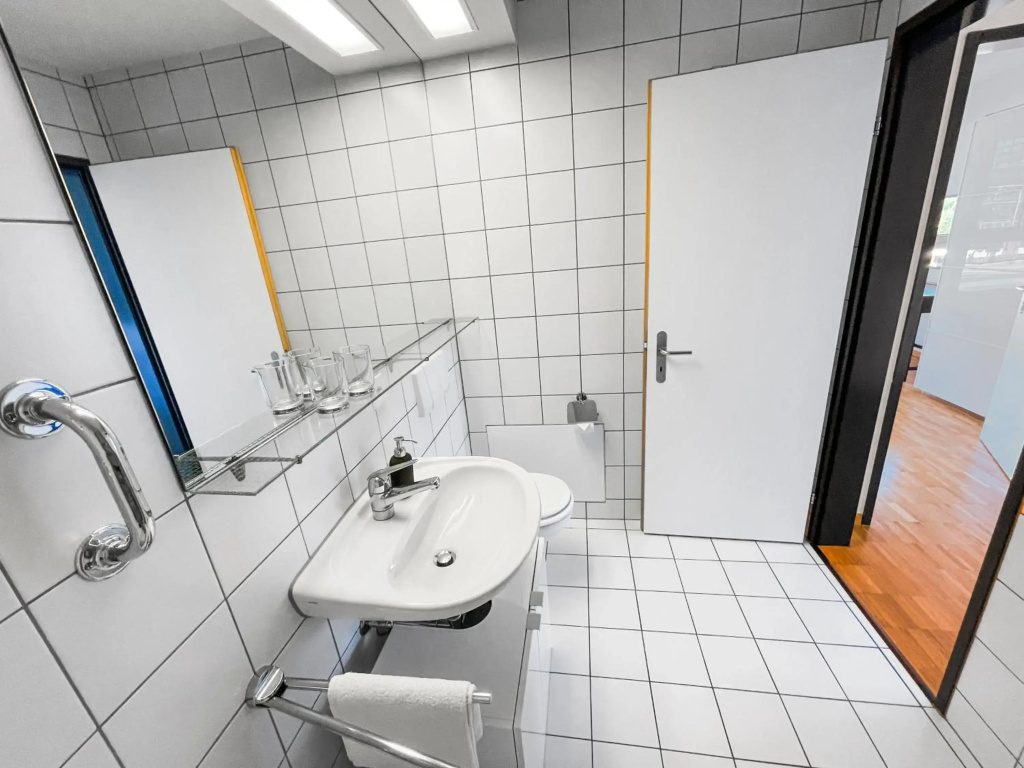 Zug Central Business Apartment