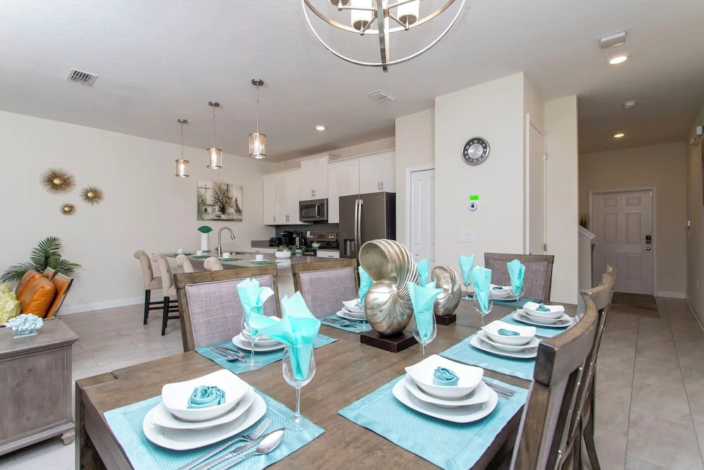 Gorgeous Decor 4 Bd w Pool Close to Disney 4820
