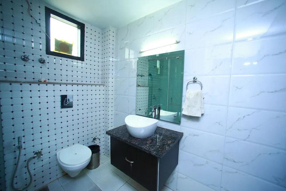 Sparklin Suites