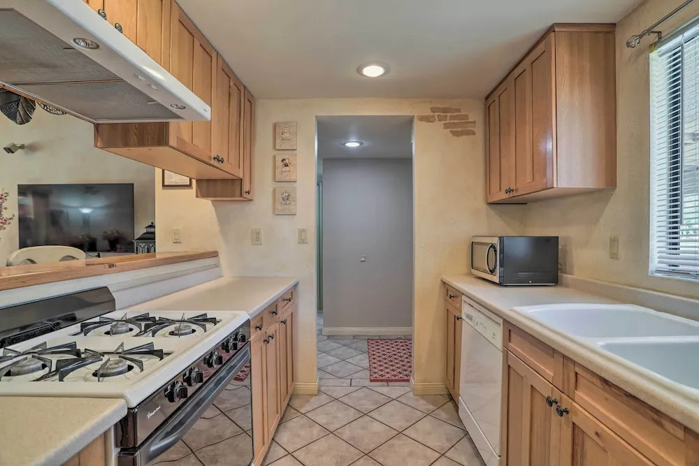 Delightful Palm Desert Gem w/ Fairway Views!