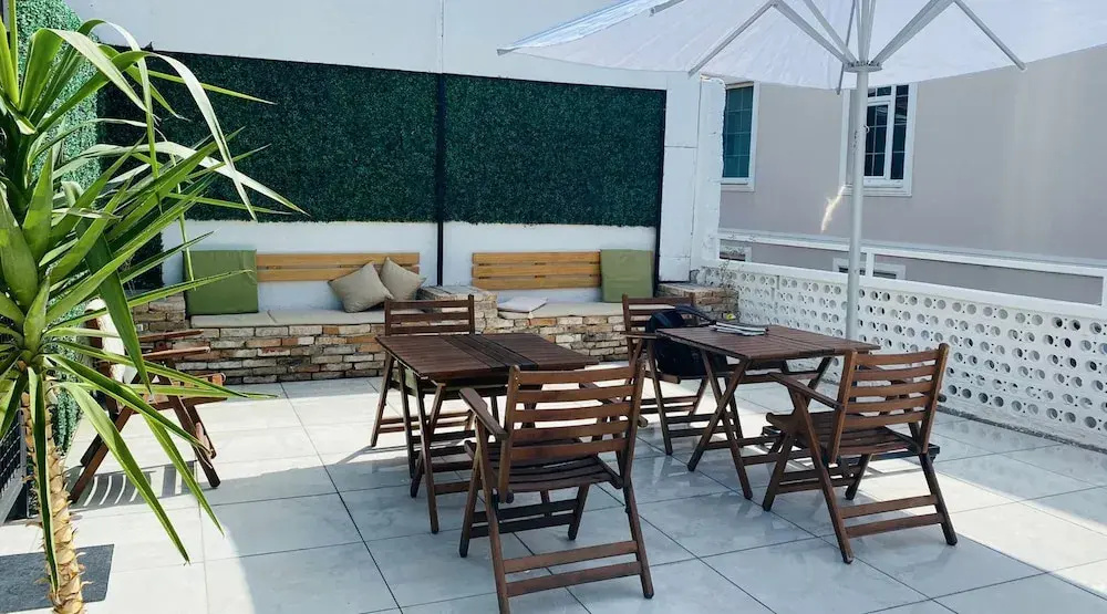 The Easy Rooms Terrace