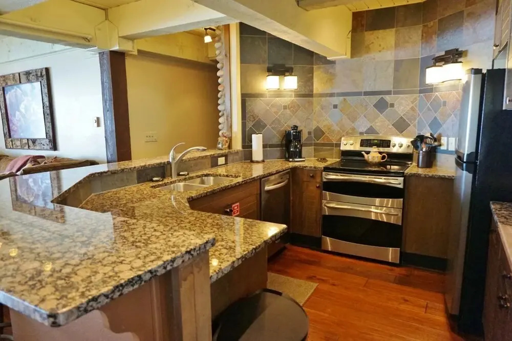 Snowmass Enclave 101
