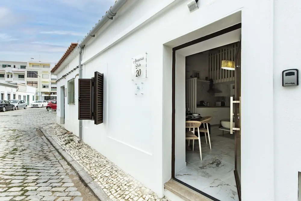 Alca Arias Suite 20