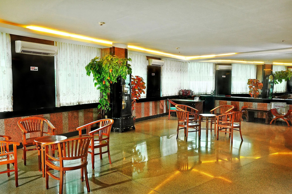 Plaza Hotel Harco Mangga Dua