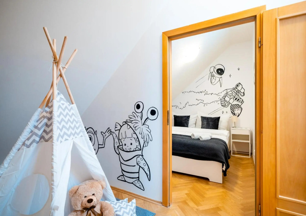 Klimentska Cartoon apartments