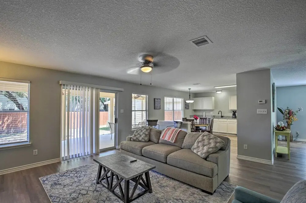 Spacious San Antonio Home ~ 9 Miles to Usta!