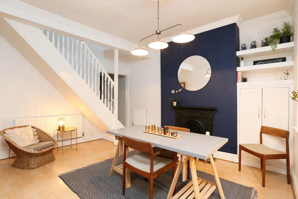 Elegant 2BD House in Colourful Cliftonwood