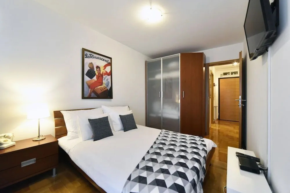 Botanic Apartment