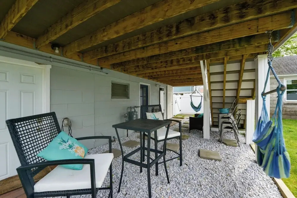 North Wildwood Home w/ Porch ~ 3 Blocks to Beach!