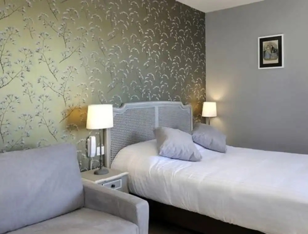 Auberge Du Grand Dauphin