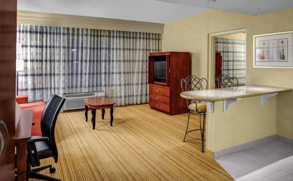Courtyard by Marriott High Point
