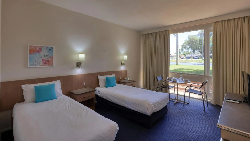 Swan Hill Resort