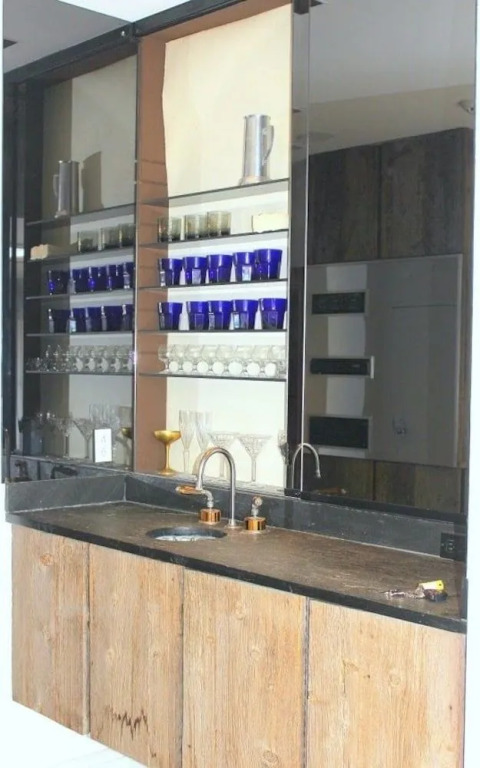Hosteeva Marina Luxury Suites