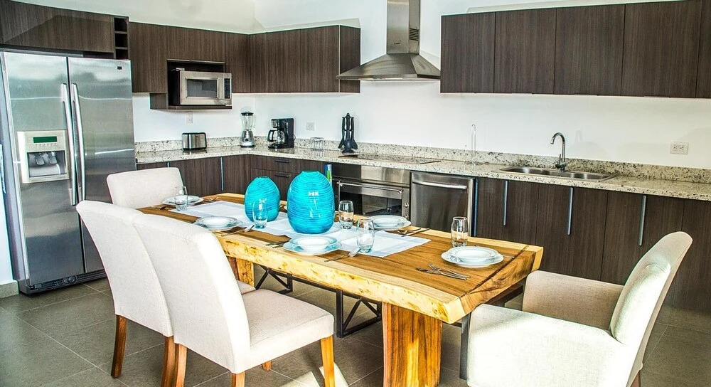 Del Viento Vaiven Penthouse 28 2 Bedroom Condo