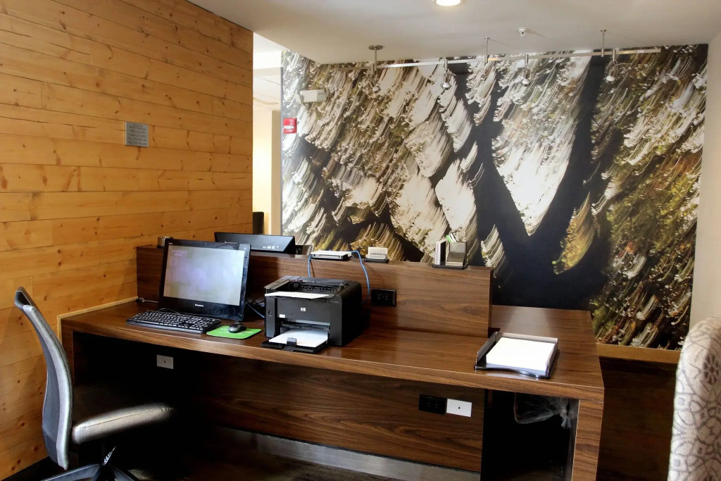 Courtyard by Marriott Atlanta Northlake