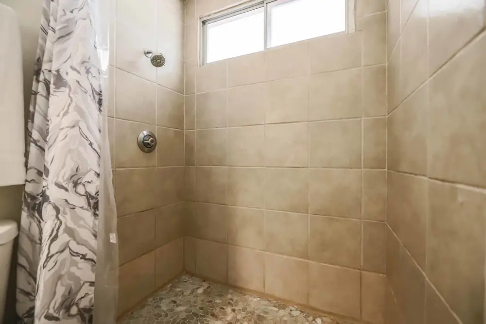 Vegas Delight | Lovely 4Bd w/ Sparkling Pool!