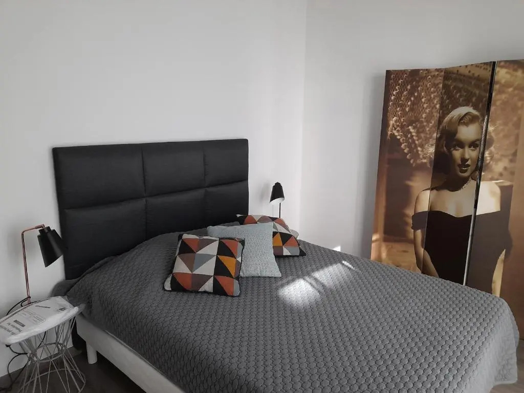 Appartement Central à Arcachon avec 2 Chambres, Parking Privé et Proche Plages - FR-1-319-16