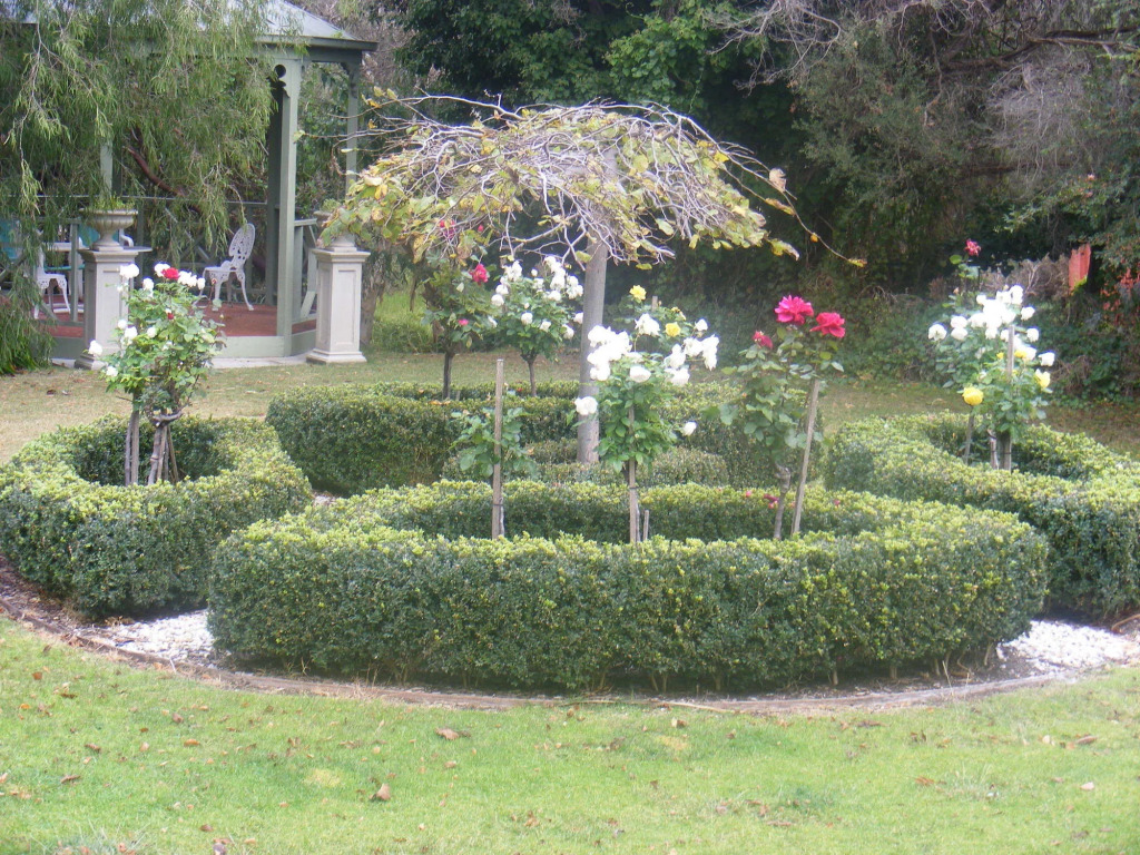 Weeroona Bed And Breakfast