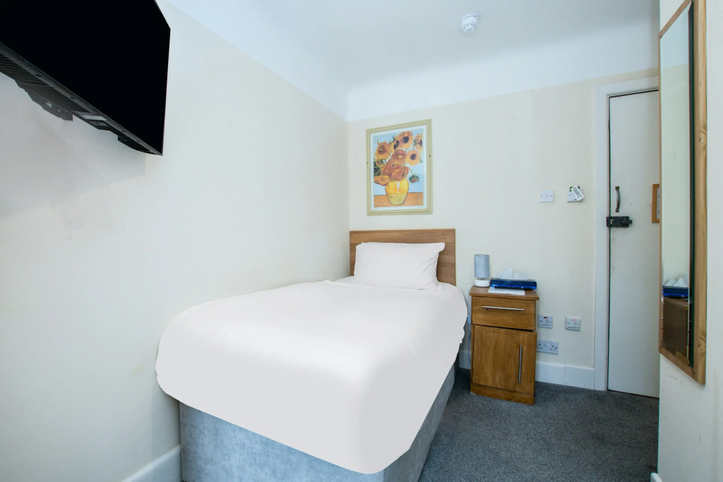 Russel Court Hotel Bournemouth Central
