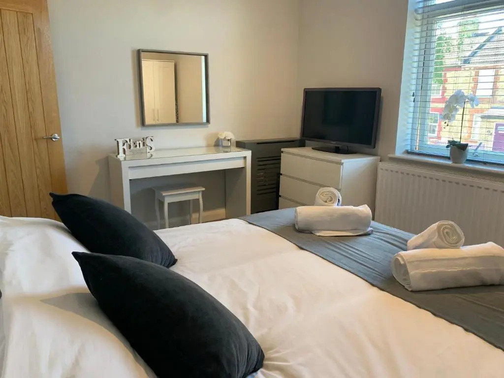 Eclipse Apartment No 4